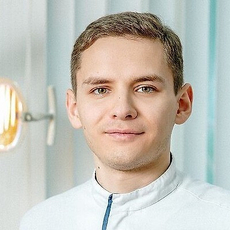 Квасников Иван Михайлович, стоматолог-терапевт