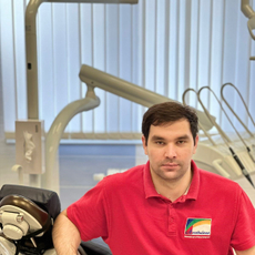 Батчаев Азамат Магомедович, стоматолог-терапевт