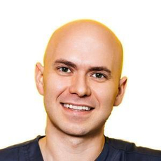 Коломакин Захар Сергеевич, стоматолог-хирург