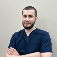 Везиров Гаджи Устарханович, стоматолог-терапевт