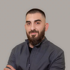 Данелян Арсен Сергеевич, стоматолог-ортопед