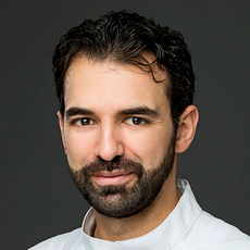 Нассиф Ян Окбаевич, стоматолог-терапевт