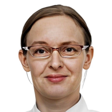 Клевцова Евгения Юрьевна, стоматолог-терапевт