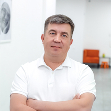 Латыпов Рустам Радикович, стоматолог-хирург