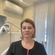 Изюмская Елена Валерьевна, стоматолог-терапевт