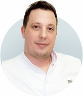 Островский Илья Валерьевич, стоматолог-терапевт