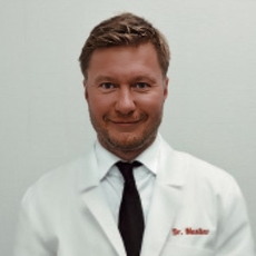 Маслиев Кирилл Сергеевич, ортопед