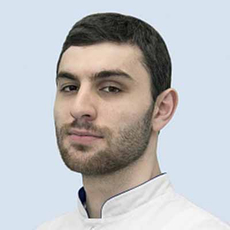 Хачиров Аслан-Бек Юрьевич, стоматолог-терапевт