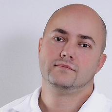 Сызмас Андрей Валерьевич, стоматолог-ортопед