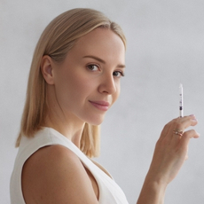 Монакова Елена Викторовна, врач-косметолог