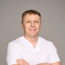 Товстокор Иван Иванович, стоматолог-терапевт