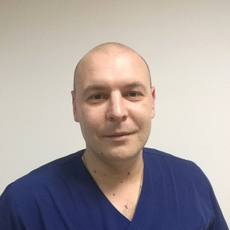 Крутиков Алексей Владимирович, стоматолог-хирург
