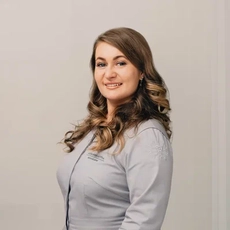Смирнова Алина Николаевна, стоматолог-терапевт