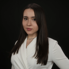Султанова Элеонора Ильдаровна, пластический хирург