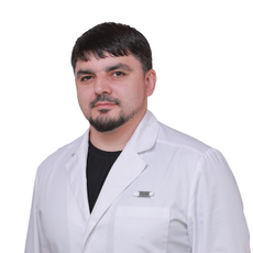 Сурхаев Артур Сурхаевич, хирург