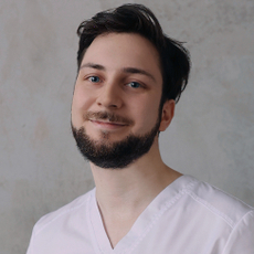 Галустян Артём Заренович, стоматолог-ортопед