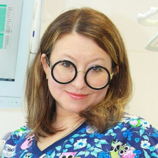 Цинеккер Дина Айдаровна, стоматолог-терапевт