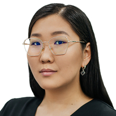 Шелихова Арюна Геннадьевна, стоматолог-терапевт