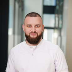 Стрымбовский Денис Анатольевич, стоматолог-хирург