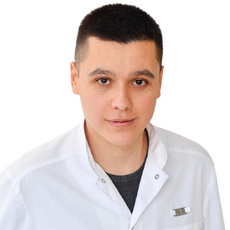 Утяков Альберт Русланович, терапевт