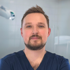 Папуша Андрей Олегович, стоматолог-хирург