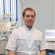 Макаров Николай Александрович, стоматолог-терапевт
