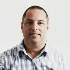 Нееман Амос, детский уролог