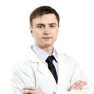 Павлов Максим Сергеевич, стоматолог-хирург