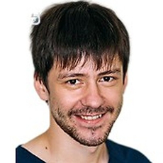 Окунев Антон Александрович, стоматолог-терапевт