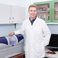 Ахмадышев Павел Германович, стоматолог-терапевт