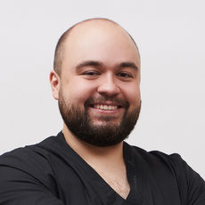 Григорьев Михаил Владимирович, стоматолог-терапевт