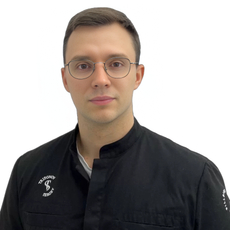 Трифонов Сергей Анатольевич, стоматолог-хирург