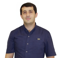 Базаян Арсен Андреевич, стоматолог-терапевт