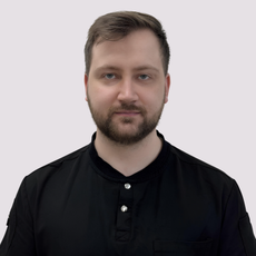 Коннов Максим Сергеевич, стоматолог-терапевт