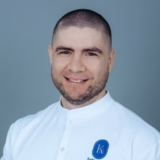 Добреньков Александр Сергеевич, стоматолог-терапевт