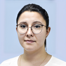 Горина (Неустроева) Юлия Дмитриевна, стоматолог-терапевт