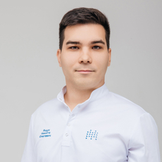 Ящук Никита Олегович, стоматолог-хирург