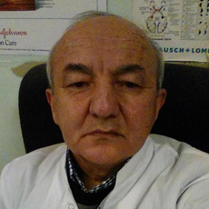 Бозоров Абдулахат, офтальмолог
