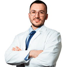 Коробкин Максим Александрович, стоматолог-хирург
