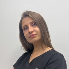 Худякова Юлия Сергеевна, стоматолог-терапевт