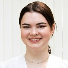 Таранец Анастасия Олеговна, стоматолог-терапевт