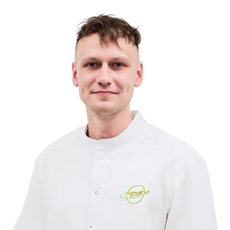 Юсупов Михаил Ильхамович, стоматолог-хирург