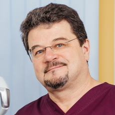 Соколов Игорь Юрьевич, стоматолог-хирург