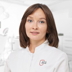 Устюгова Алина Витальевна, стоматолог-терапевт