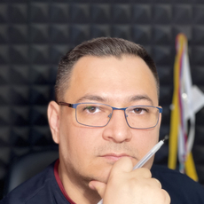 Леонов Карим Исрафилович, семейный психолог