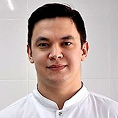 Кутлуев Руслан Маратович, стоматолог-хирург