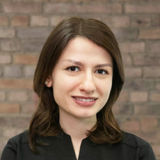 Тхагапсова Арина Рафаэльевна, стоматолог-терапевт