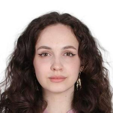 Тихонова Полина Владимировна, стоматолог-хирург