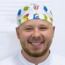 Лоцманов Алексей Владимирович, стоматолог-хирург