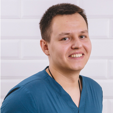 Волохов Даниил Сергеевич, стоматолог-хирург